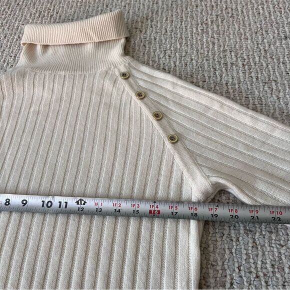 J McLaughlin "Lunet" Cashmere Wool Blend Turtleneck Sweater - Picture 9 of 9